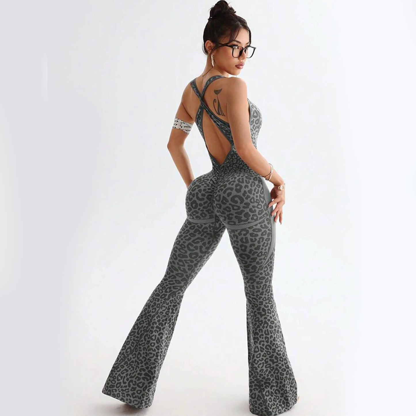 NVWA Women'S Leopard Print Flared Sports Jumpsuit - Backless Cut, Sexy Hollow Cross-Twisted Back, High-Waisted Gym Bodysuit, Cooling Quick-Drying Figure-Flattering Comfy, Sports Clothes, Outfits, Yoga Wear for Yoga, Workout, Outdoor Fun,Summervibes