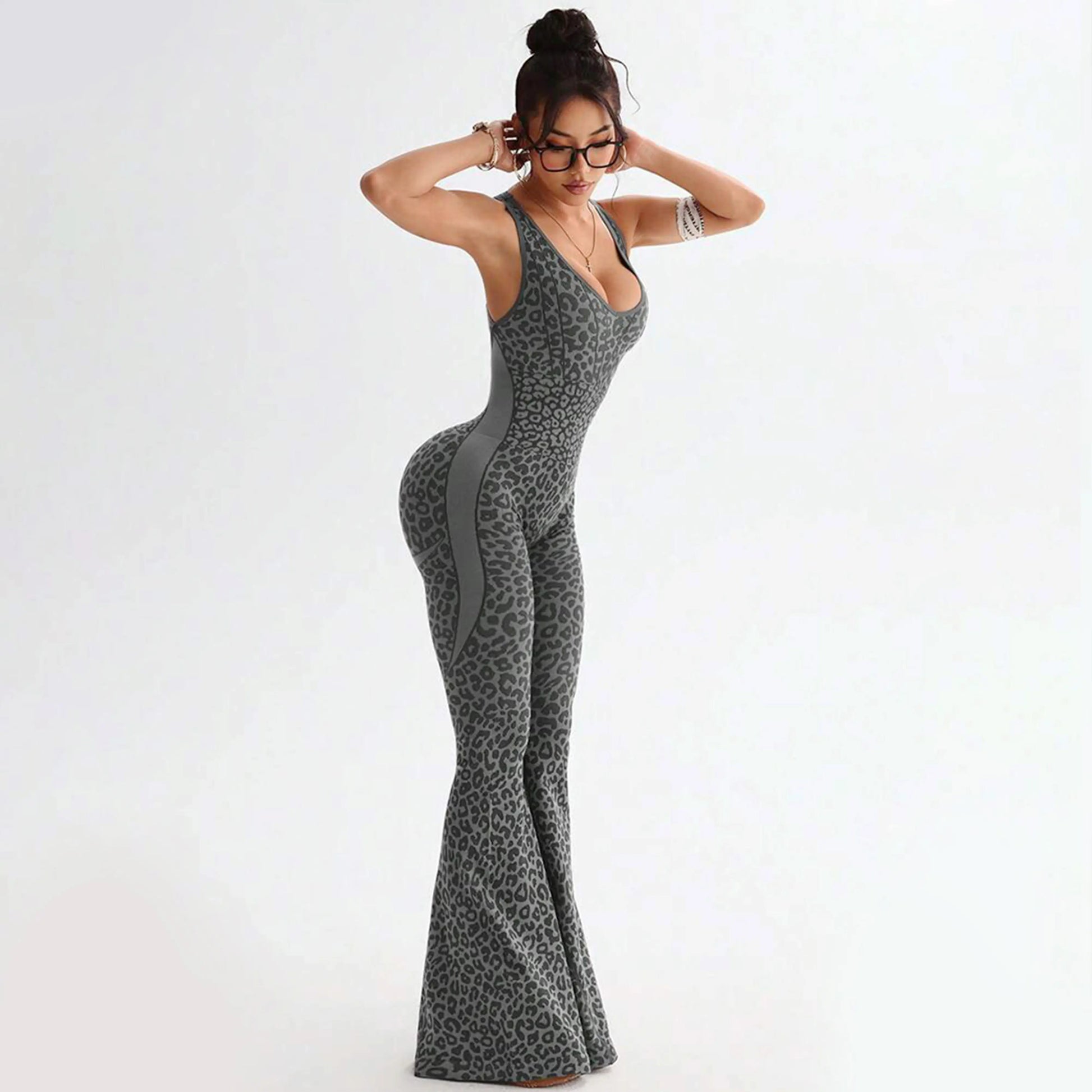 NVWA Women'S Leopard Print Flared Sports Jumpsuit - Backless Cut, Sexy Hollow Cross-Twisted Back, High-Waisted Gym Bodysuit, Cooling Quick-Drying Figure-Flattering Comfy, Sports Clothes, Outfits, Yoga Wear for Yoga, Workout, Outdoor Fun,Summervibes